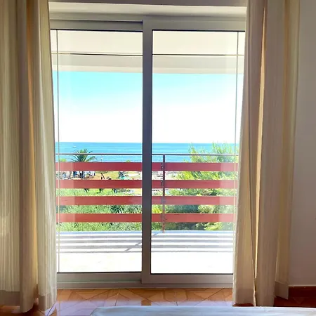 Sea View *