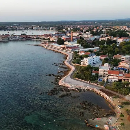 Sea View *