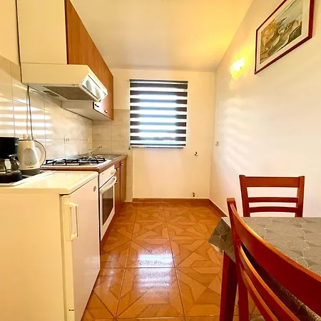 Sea View Apartament *